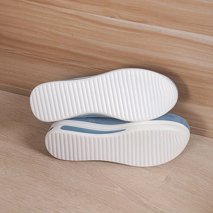 Women's casual platform slip-on sneakers