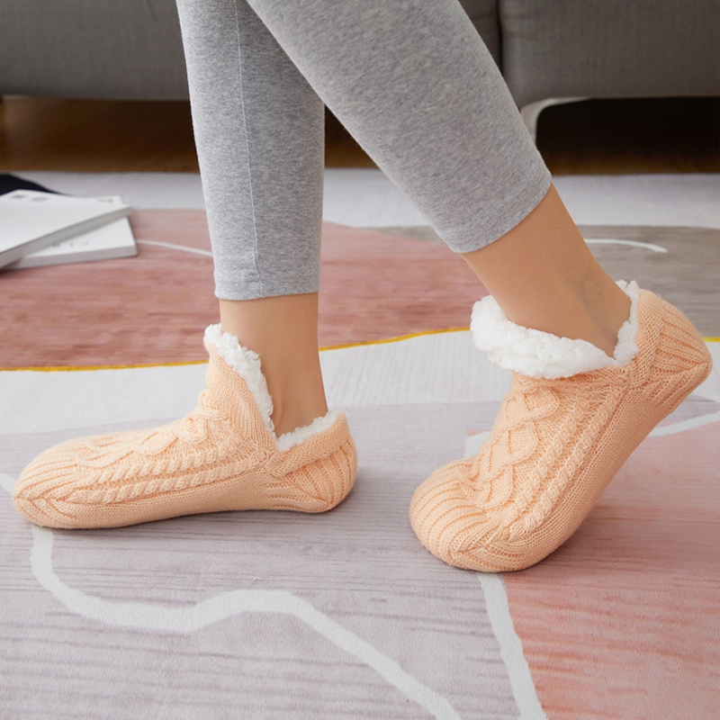 Aure Paris slipper-socks: Comfort and warmth for winter