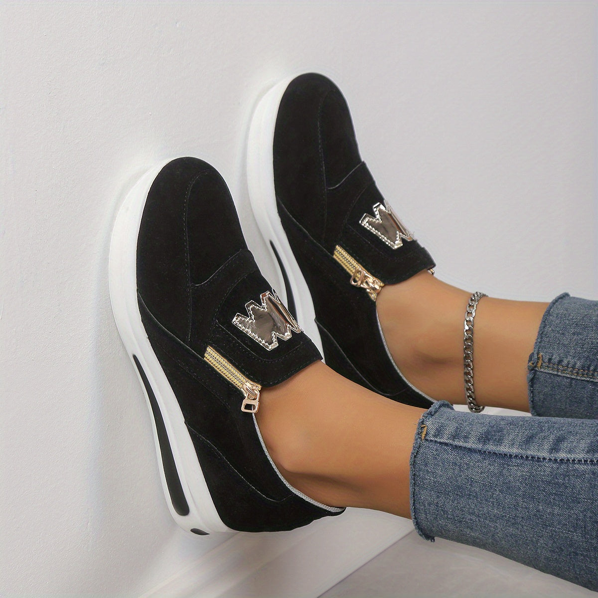 Women's casual platform slip-on sneakers