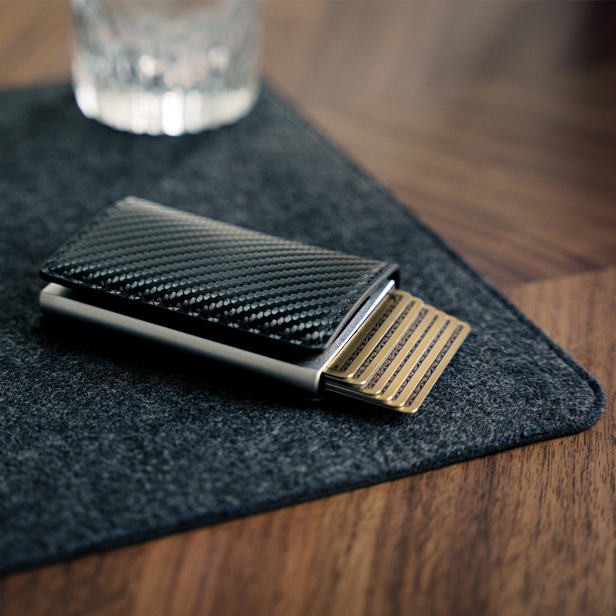 Slim Pop-Up RFID Aluminum Wallet