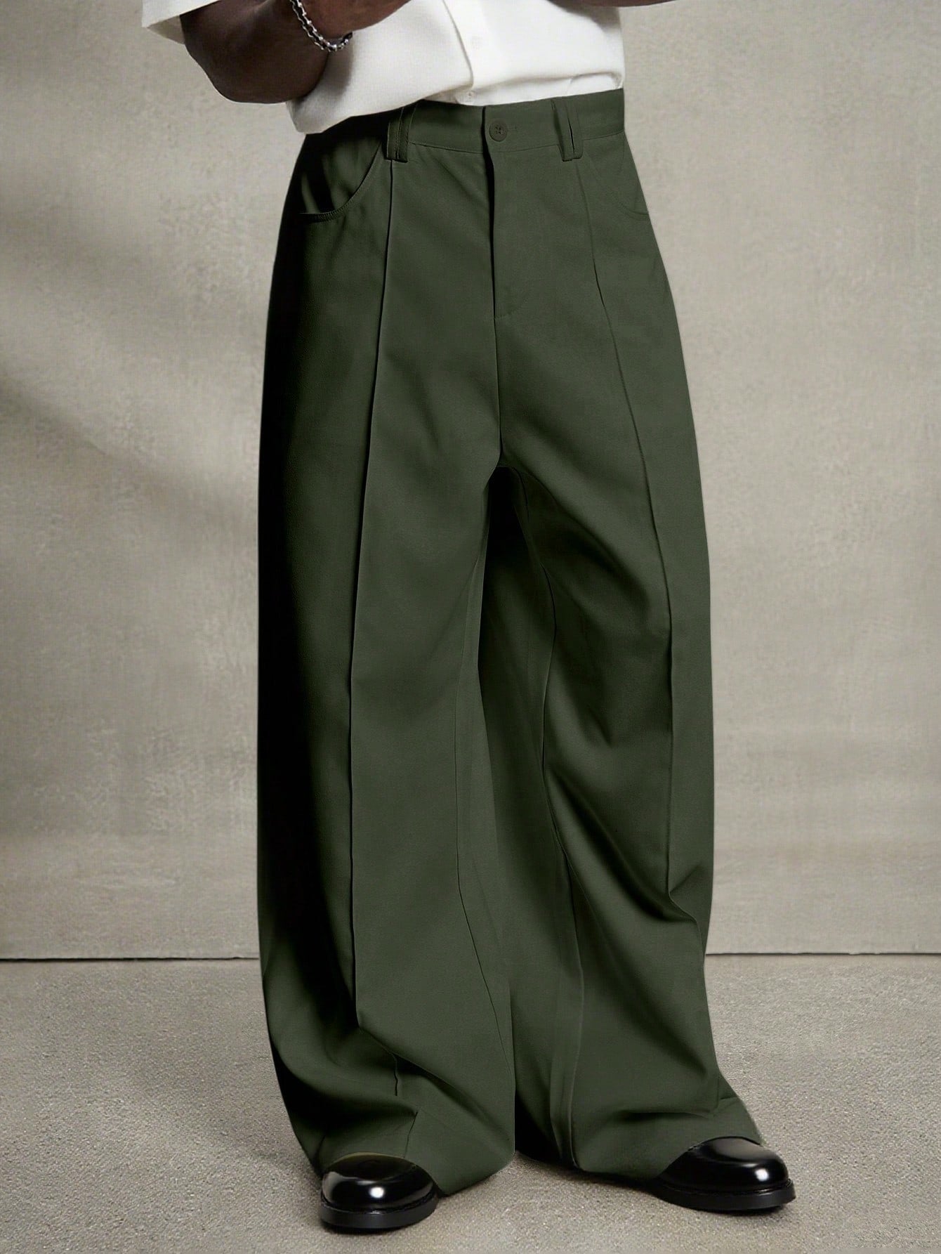 Men's Pleated Wide Leg Trousers – Relaxed Fit Army Green Pants