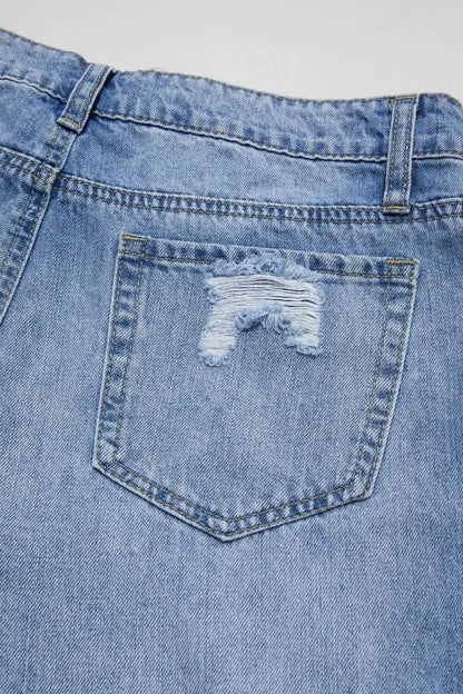 Wash Ripped Raw Hem Mid Rise Crop Jeans